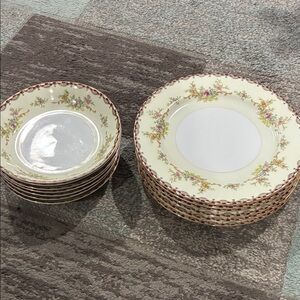 Vintage Elegant Floral Dinnerware Set